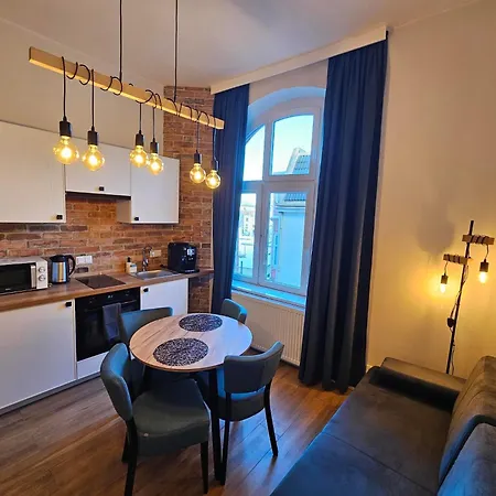 Apartment Main Street *